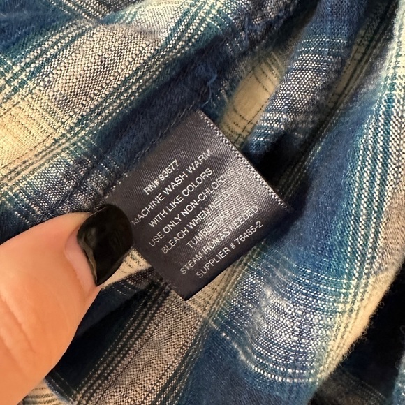 ST.JOHNS Bay Outdoor Men’s Size Large Blue Thick Flannel 100% Cotton Button Down - Picture 4 of 5